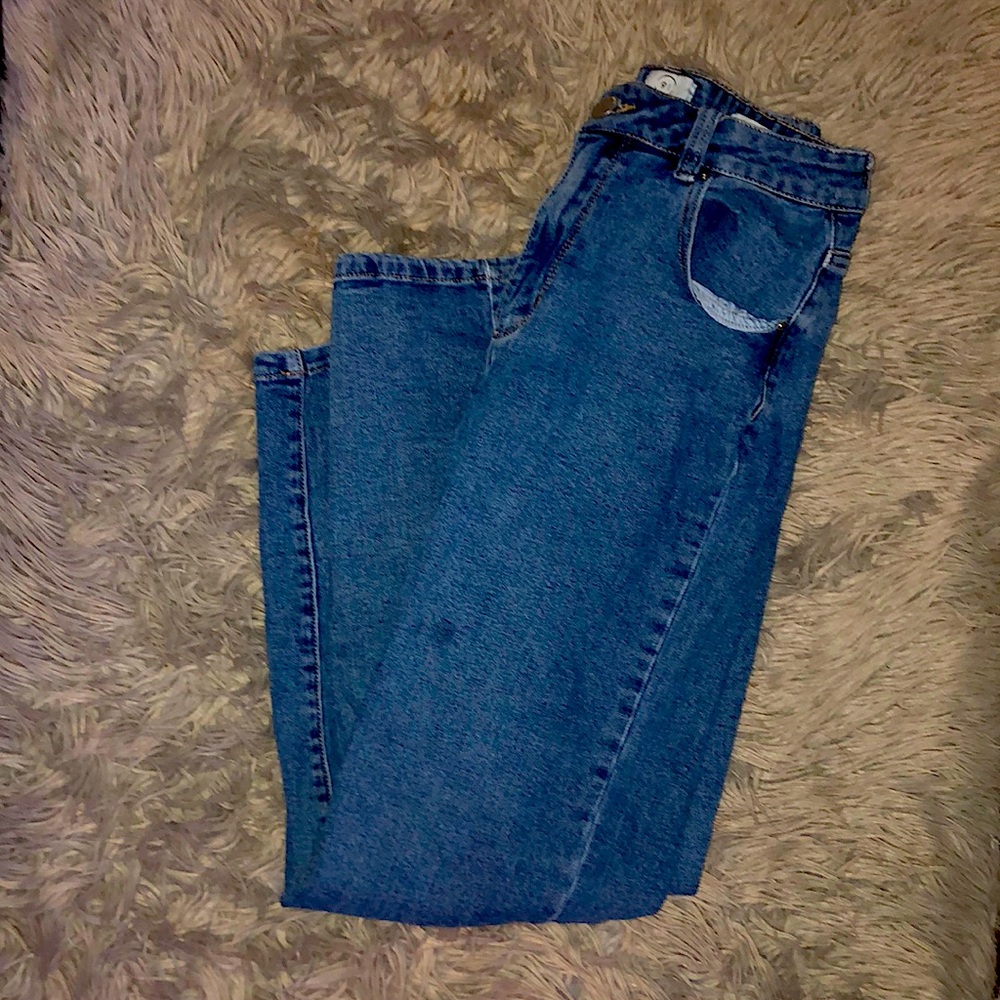 cute blue jeans!